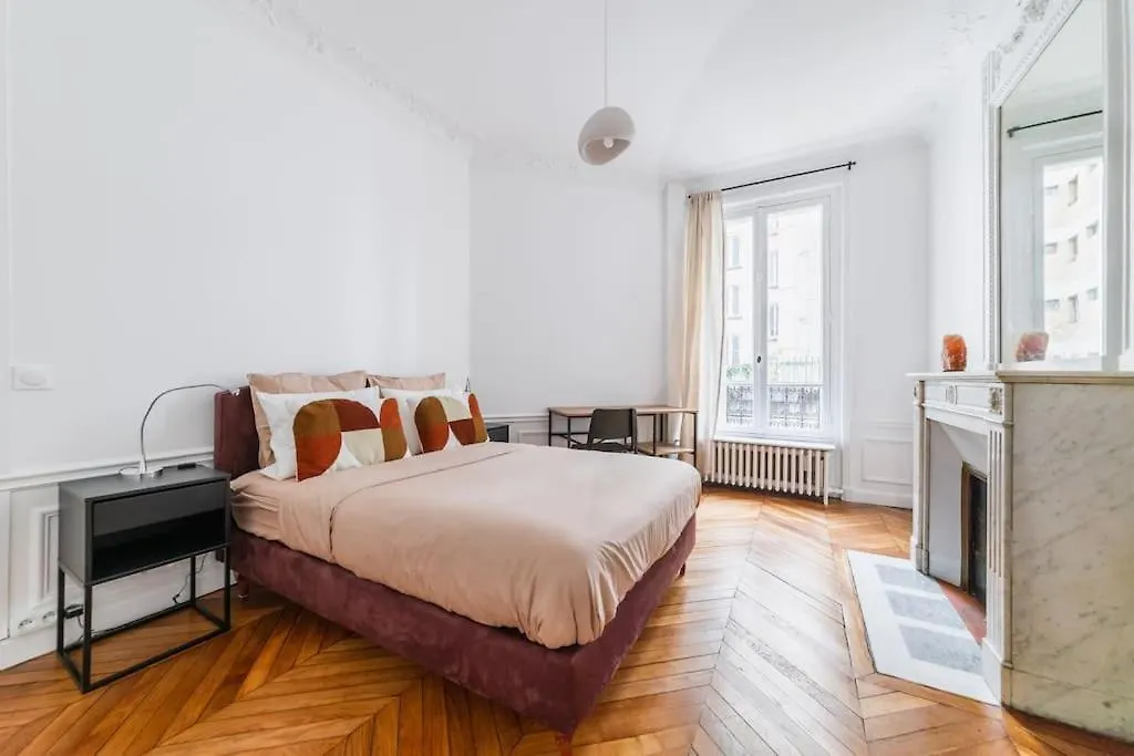 Apartmán Haussmannian Apartment, Near Champs-Elysees Paříž Francie